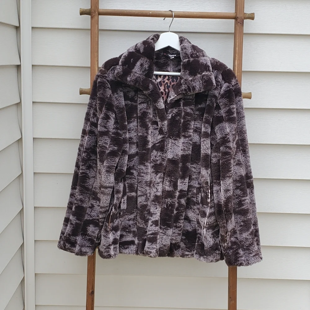 Johnny Was Cropped Faux Fur Jacket Size M